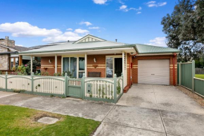 Beachside Retreat, Altona